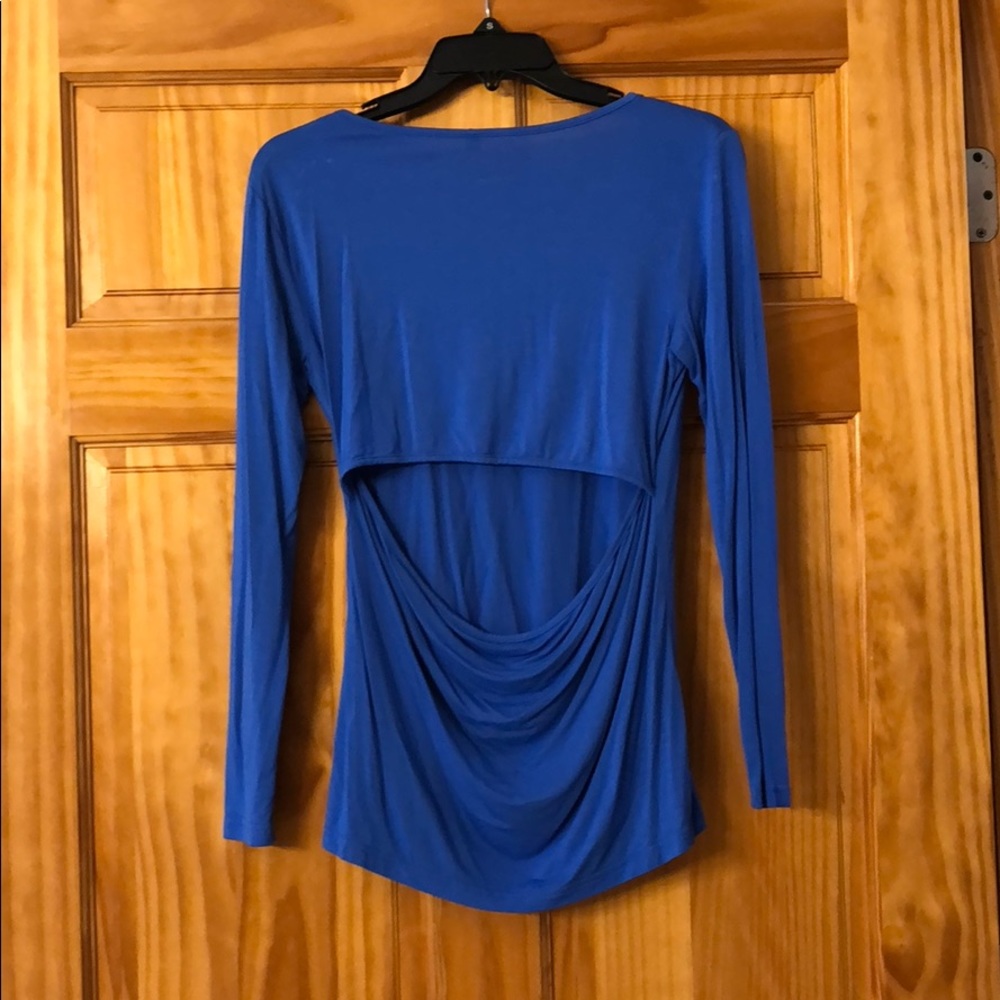 Ladies Small Top w/Back Detail